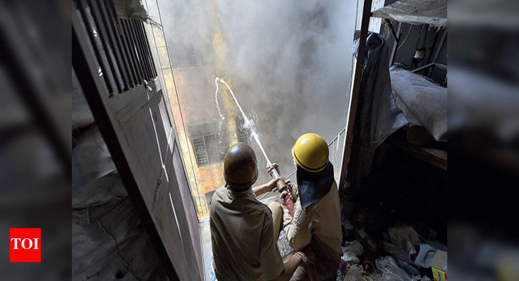 Keshavpuram Fire News: Fire in chappal factory doused after six hour Keshavpuram Fire News: Fire in chappal factory doused after six hour