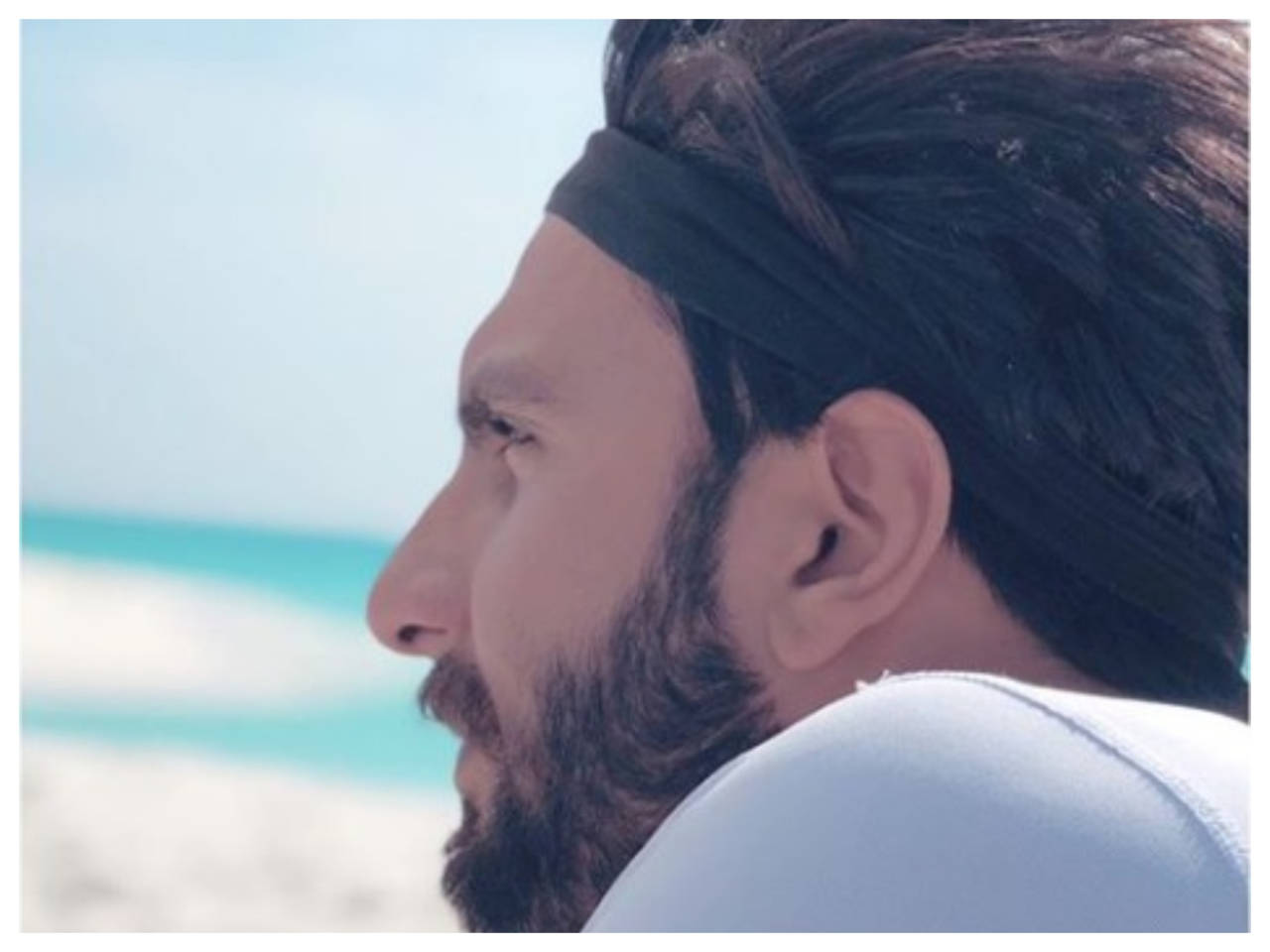 Ranveer Singh Shares Uber Cool Pictures on Instagram, Fans Call Him  'Fabulous' - News18