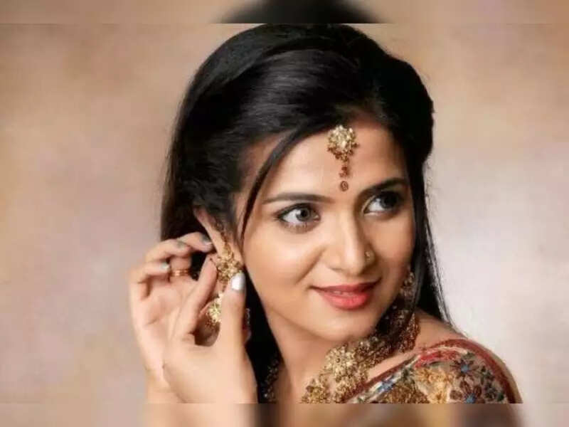 Dd Reveals A Sweet Gesture By Ma Ka Pa Anand Times Of India