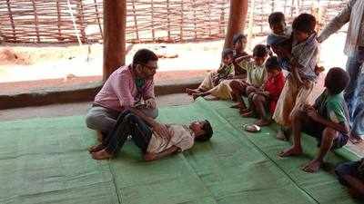 Health team in Maharashtra takes Covid-19 awareness to Maoist den at Chhattisgarh's Abujhmadh