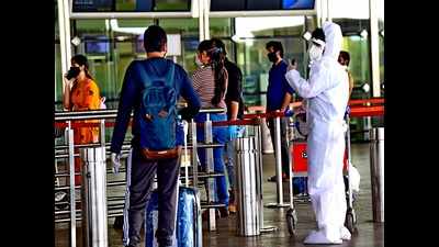 Lucknow-Mumbai flight passengers face delay in opening of aircraft door