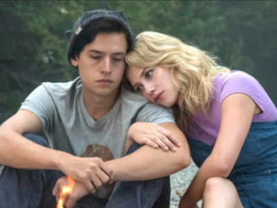 Riverdale' stars Lili Reinhart, Cole Sprouse call it quits