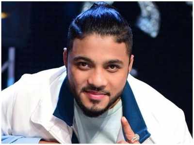 26 Profile Shoot Of Indian Rapper And Singer Raftaar Photos & High Res  Pictures - Getty Images
