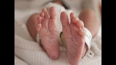 Mumbai: One month-old baby beats Covid-19, goes home