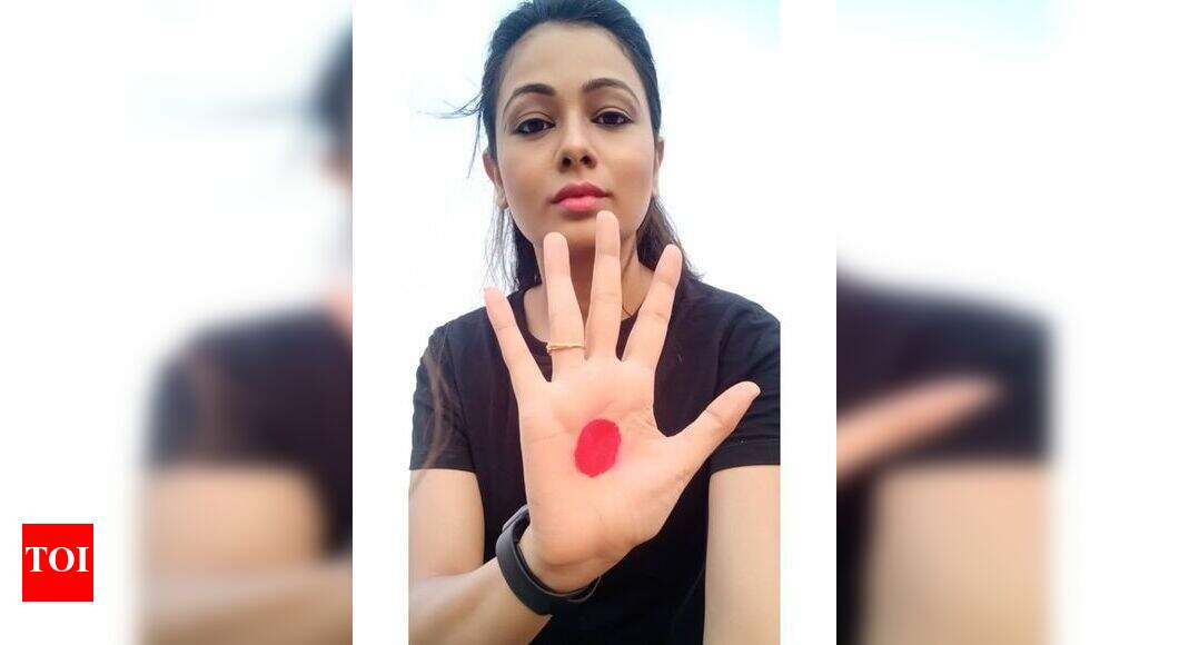 Archita Sahu distributes sanitary pads in rural areas Events Movie