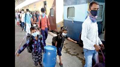 Over 12 lakh migrants given MNREGS cards in Uttar Pradesh
