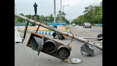 Kolkata cops wary of issuing spot challans in Covid season