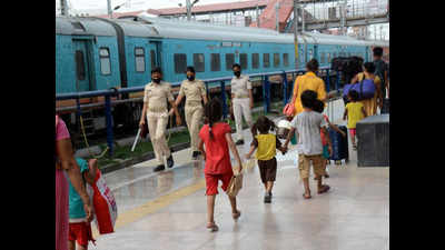 1.9 lakh migrants reach Bihar by 73 special trains