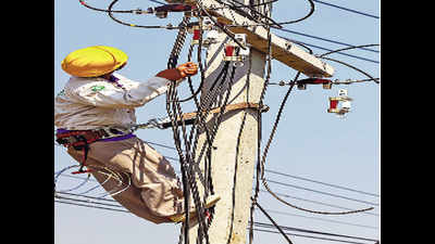 Peak power demand 40% less, but outages continue in Noida