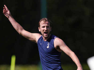 Kane warns Spurs they can't slip up in quest for Champions League