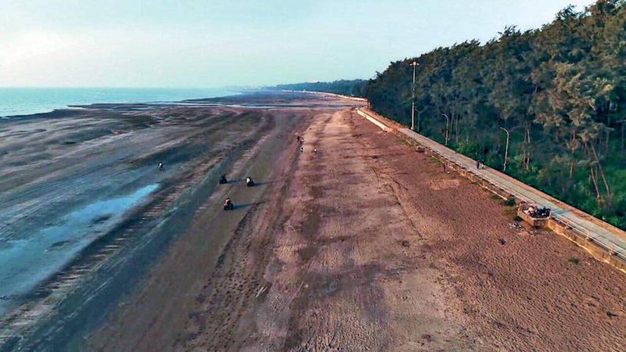 Daman spruces up beaches to lure tourists | Surat News - Times of India