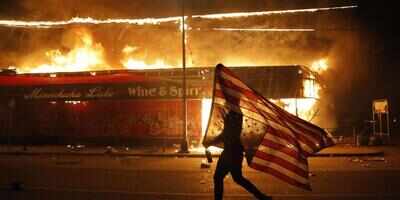 Protests over the death of George Floyd, a black man who died in police custody Monday, broke out in Minneapolis. (Photo: AP)