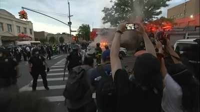 US: Police, protesters clash over George Floyd's death