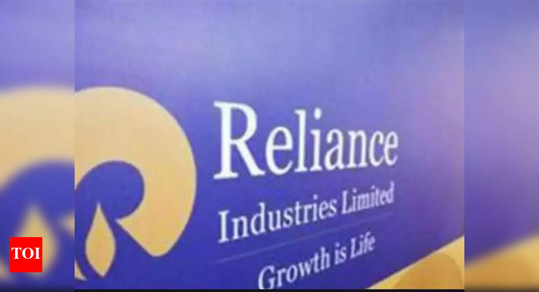Reliance on track to achieve zero net debt: Report - Times of India