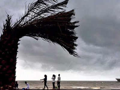 Cyclone In Mumbai Heavy Rain Winds Likely Today As Cyclone Brews Mumbai News Times Of India