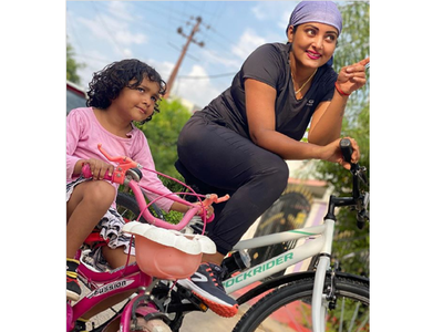 Anjana Singh and daughter Aditi’s candid picture on their bicycles will set mother-daughter goals for fans