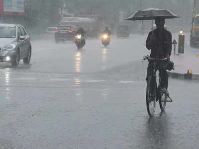 Monsoon hits Kerala, several parts receive heavy rains; red alert in Kozhikode