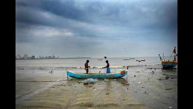 Cyclone threat: IMD sounds 'red alert' for Mumbai, Thane