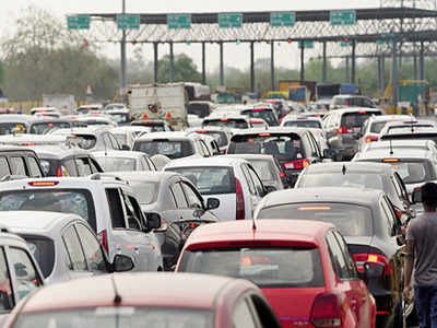 Delhi CM Arvind Kejriwal orders sealing of borders for a week