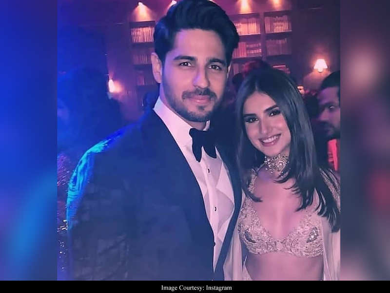 ‘marjaavaan Couple Sidharth Malhotra And Tara Sutaria Look Adorable In This Throwback Hindi 