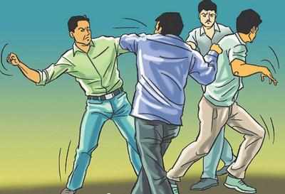 Two groups clash over 'love affair' in Surat, 12 persons arrested | Surat  News - Times of India