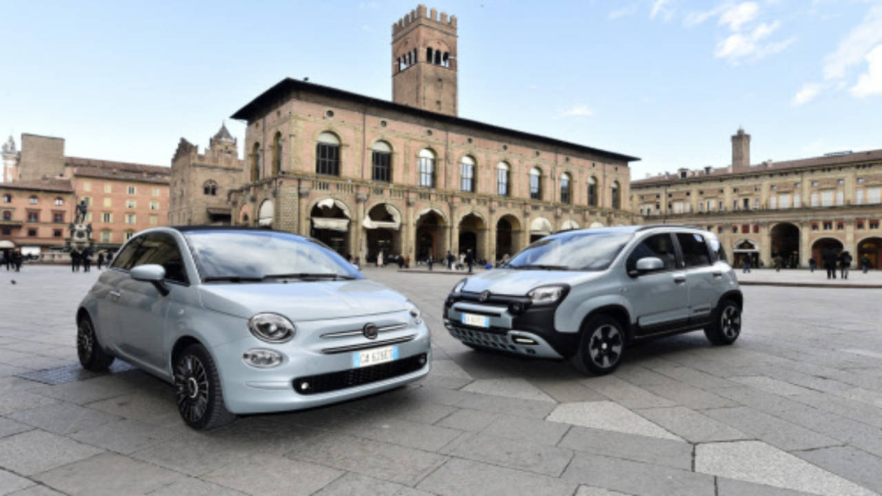 Fiat to test automatic switch to electric mode for its hybrid cars in Turin  - Times of India