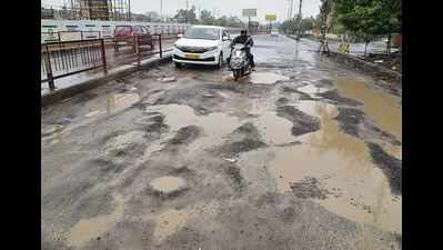 Surprise showers expose sorry state of roads in Bhopal