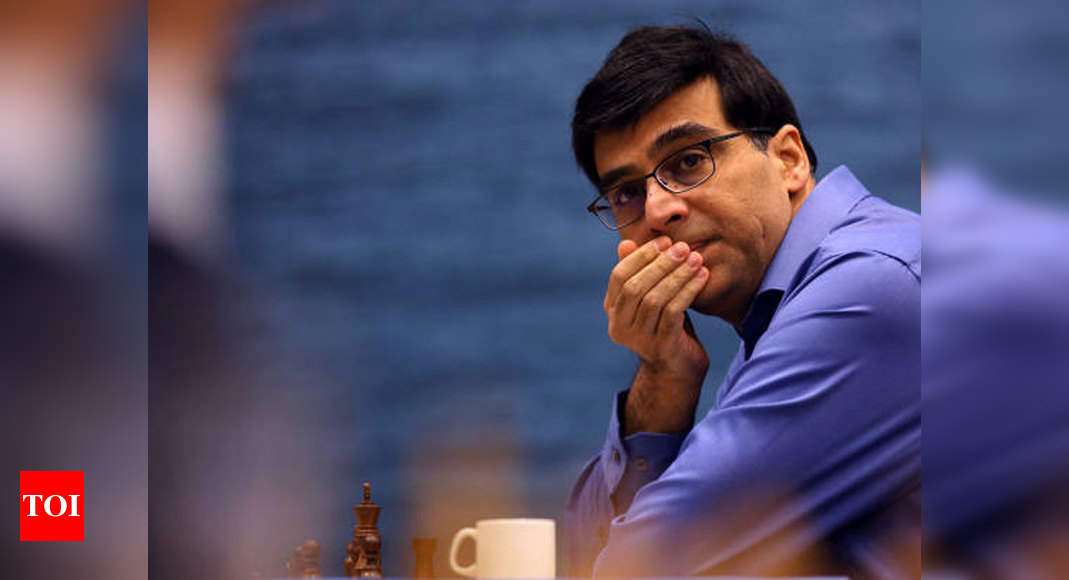 Coronavirus Outbreak: Viswanathan Anand reunites with family in Chennai  after spending over three months in Germany-Sports News , Firstpost