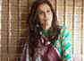 Shobhaa De trolled for posting wrong pic