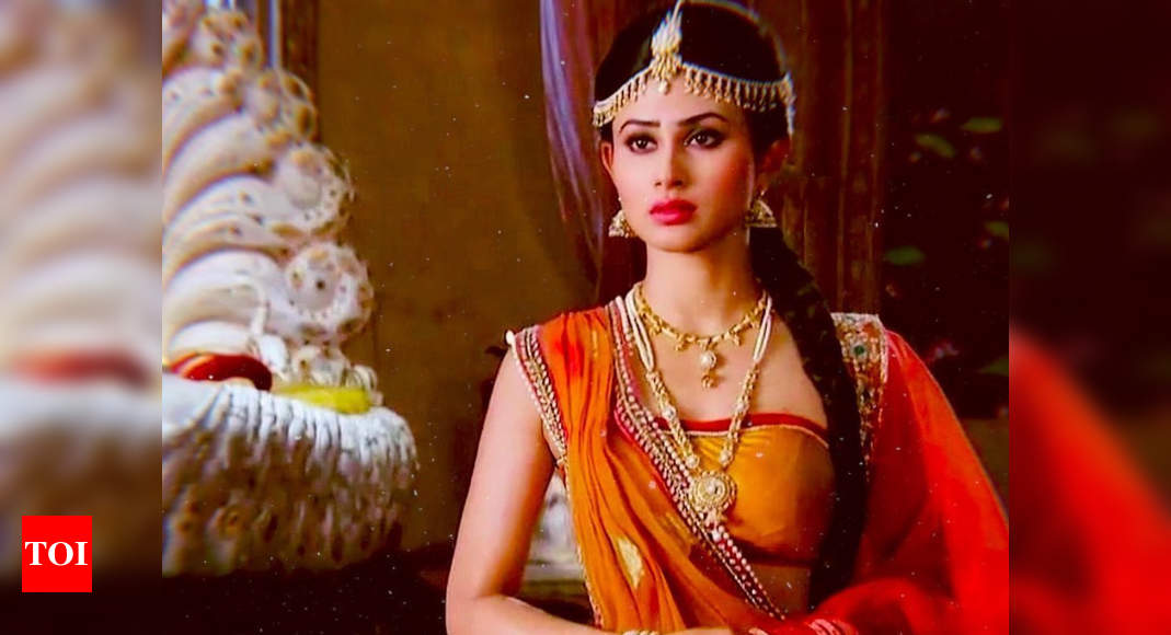 Mouni Roy recalls her Devi Sati days from the show Devon Ke Dev