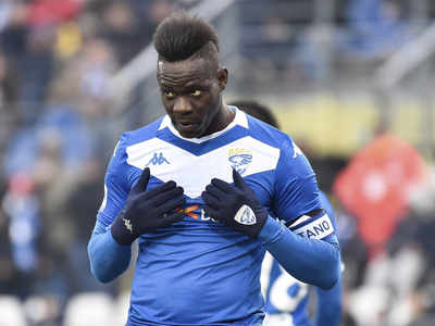 Balotelli reportedly fired by Brescia -- his hometown club