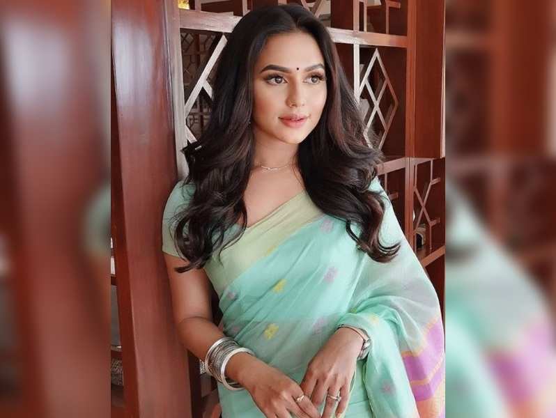 Nusraat Faria Gets Engaged Amid Lockdown Bengali Movie News