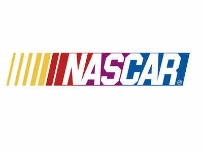 NASCAR reintroduces fans by inviting military to Miami race