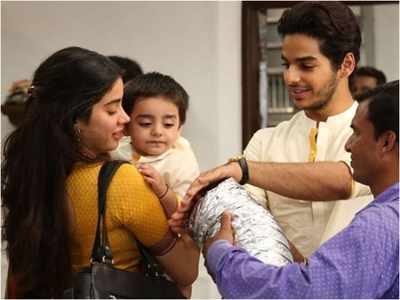 Janhvi Kapoor and Ishaan Khatter's throwback picture from the sets of 'Dhadak' is sure to take you down the memory lane
