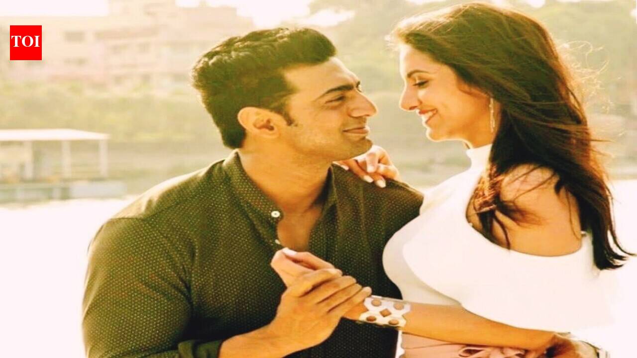 These love-struck pictures of Dev and Rukmini set major relationship goals