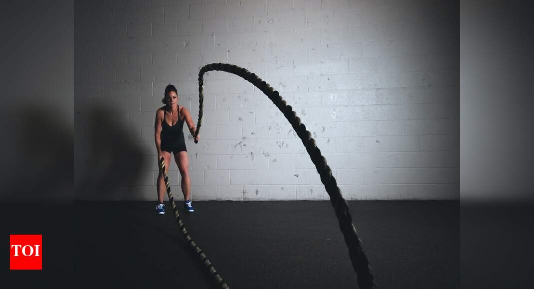 Battle rope for exercise: Time to increase your muscular strength ...