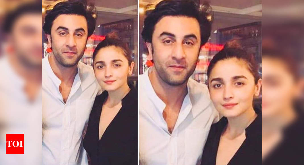 Ranbir Kapoor and Alia Bhatt’s adorable unseen photo is what Flashback