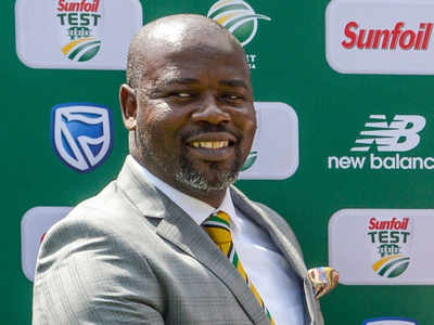 South African cricket rift intensifies as suspended CEO tries to return