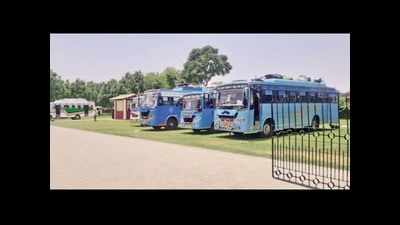 Punjab: Six private bus drivers caught transporting migrants on fake passes, arrested