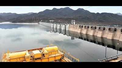 Water level in Sardar Sarovar dam rises to 127.7m