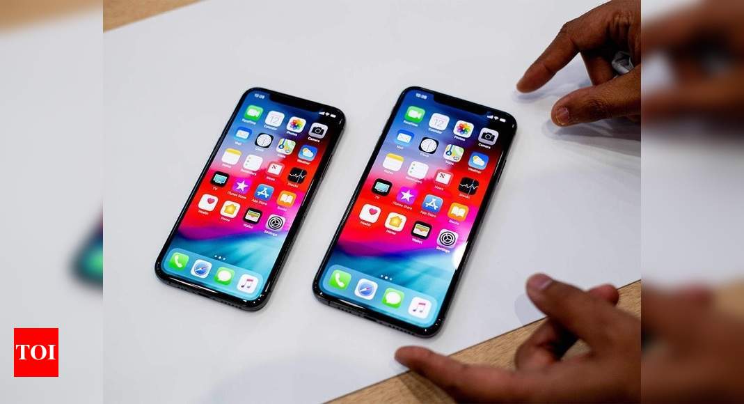 Iphone 12 Pro Max Apple Iphone 12 Pro Iphone 12 Pro Max May Come With 1hz Refresh Rate Times Of India