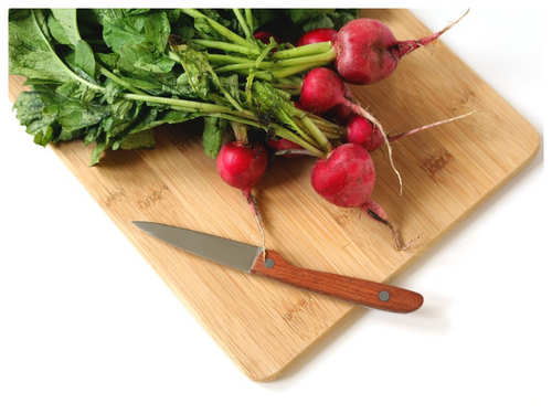 What kind of cutting board is best for vegetables?