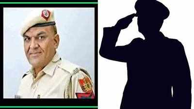 This Delhi cop's name and photograph flashed on billboard in Daryaganj