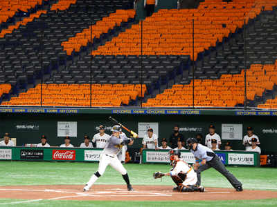Baseball in Japan: Watching a Yomiuri Giants Game in Tokyo