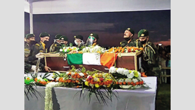 Thousands bid adieu to Bengal martyrs