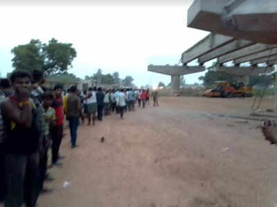 under construction lane agra collapse firm firs flyover lodged against two family limits expanded nh occurred accident present police being