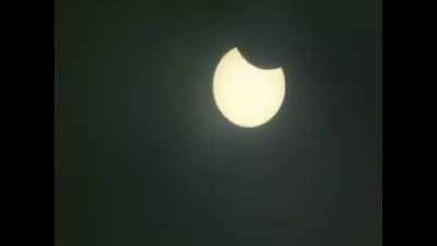 Partial solar eclipse today, musn’t view sun with your naked eyes