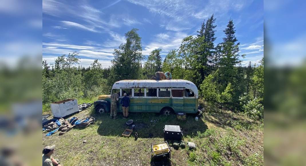 Into The Wild Bus Removed From The Alaskan Wild Citing Safety Issues Times Of India Travel