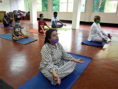 Include yoga, exercises in daily life to keep fit, Jharkhand governor asks varsity students