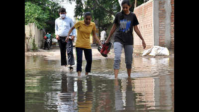 Bihar: Rain makes life miserable for residents of Khagaria